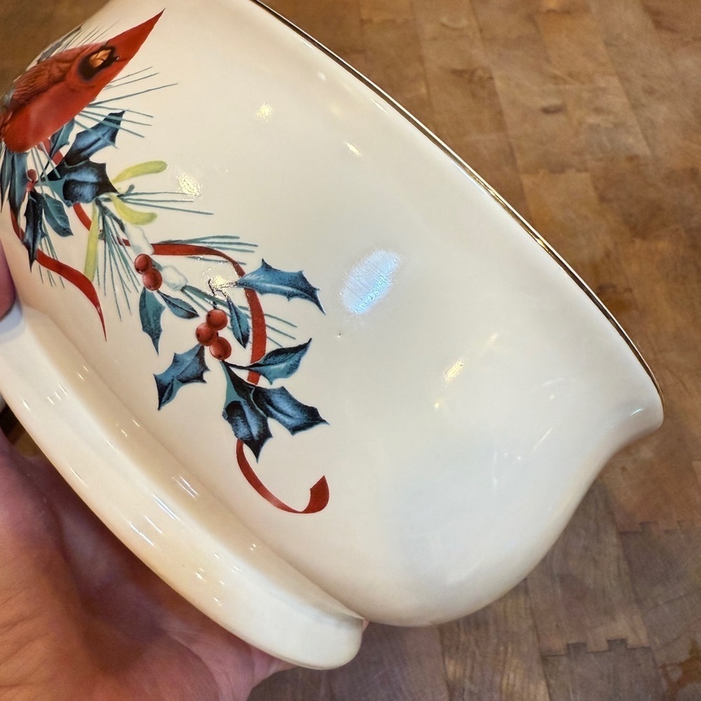 Lenox Winter Greetings Cream and Red Cardinal Covered Dish Christmas Dish - Picture 14 of 16